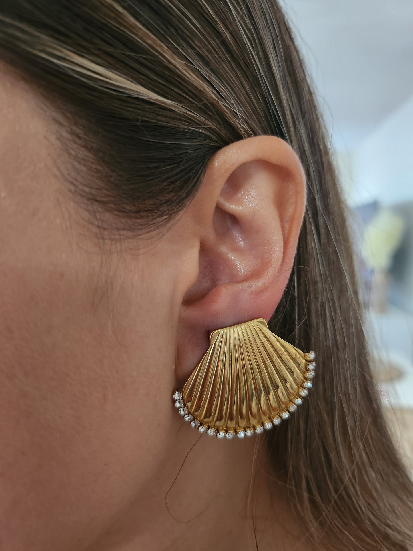 Shell Shine Earrings